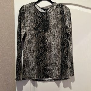 Gibson long sleeved top